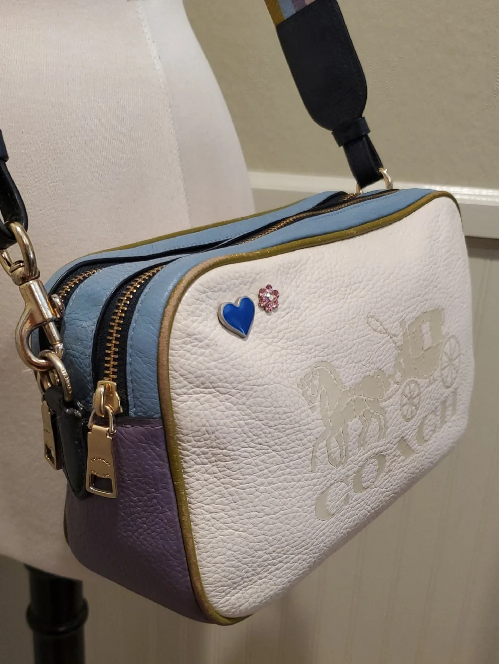 Coach multicolor pebbled